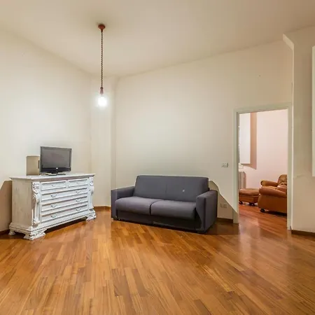 Borgonuovo, By Short Holidays Apartment